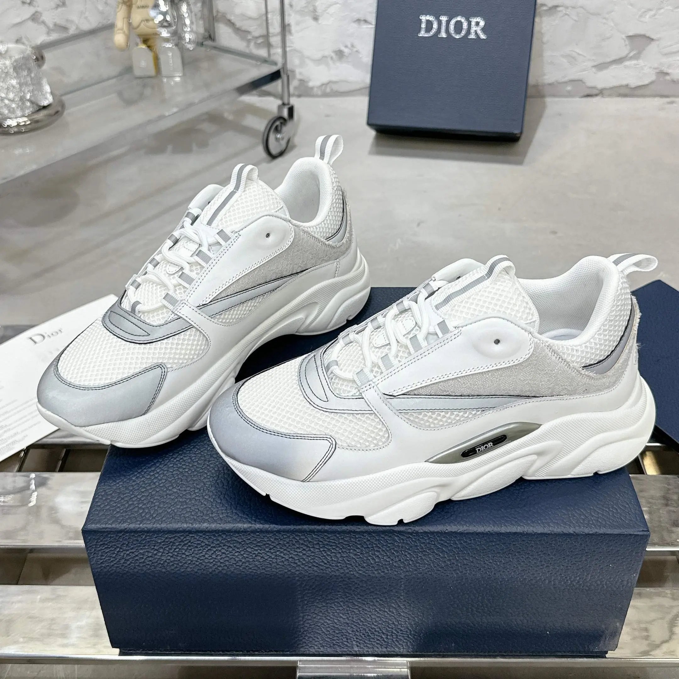 27 Customized Colors