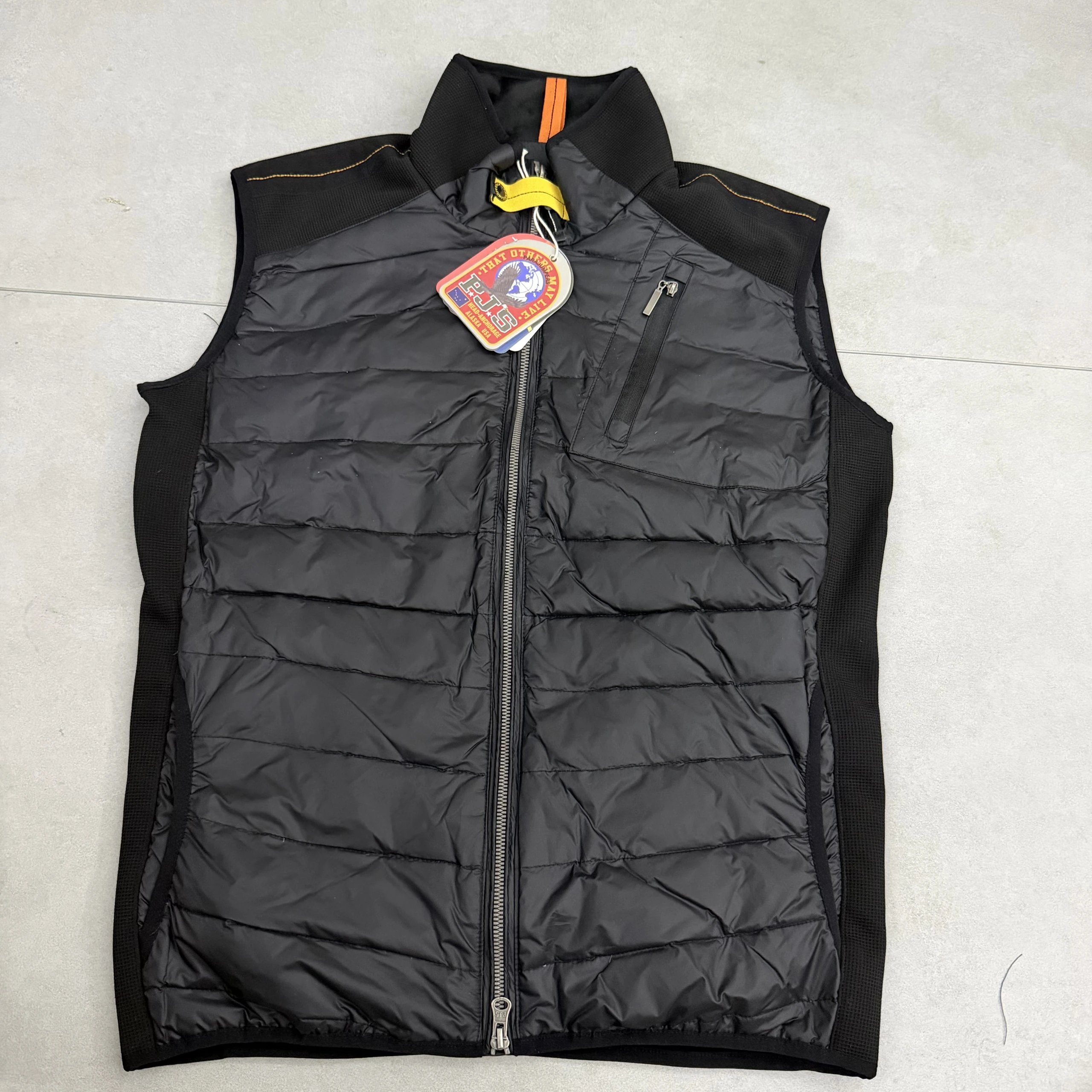 PJS Sleeveless Jacket - Black