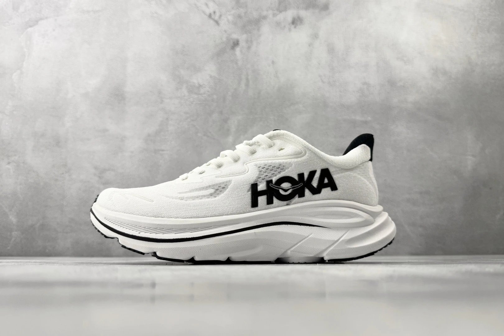 Zhenhui platform exclusively for HOKA ONE ONE CLIFTON 10