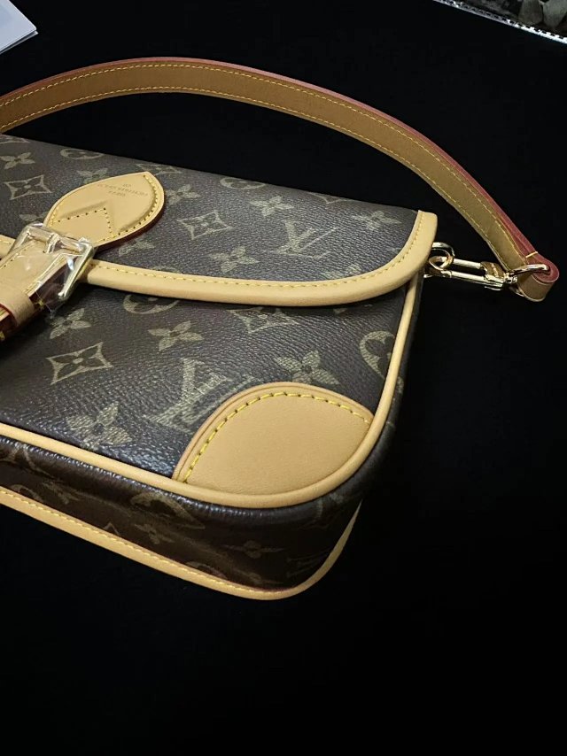 Bag: seller detail photo 8