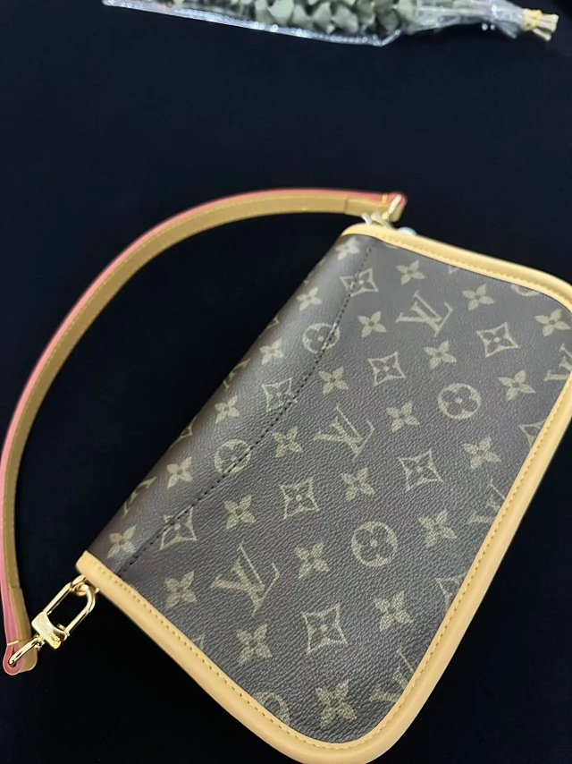 Bag: seller detail photo 11