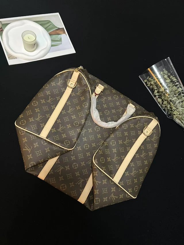 Louis Vuitton Duffle Bag: seller detail photo 9