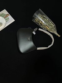 Prada Bag — seller photo 4