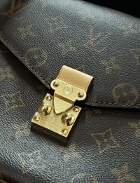 Louis Vuitton Bag — seller photo 4