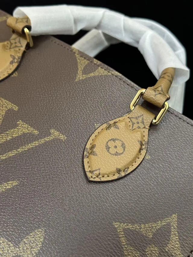 Louis Vuitton Bag: seller detail photo 5