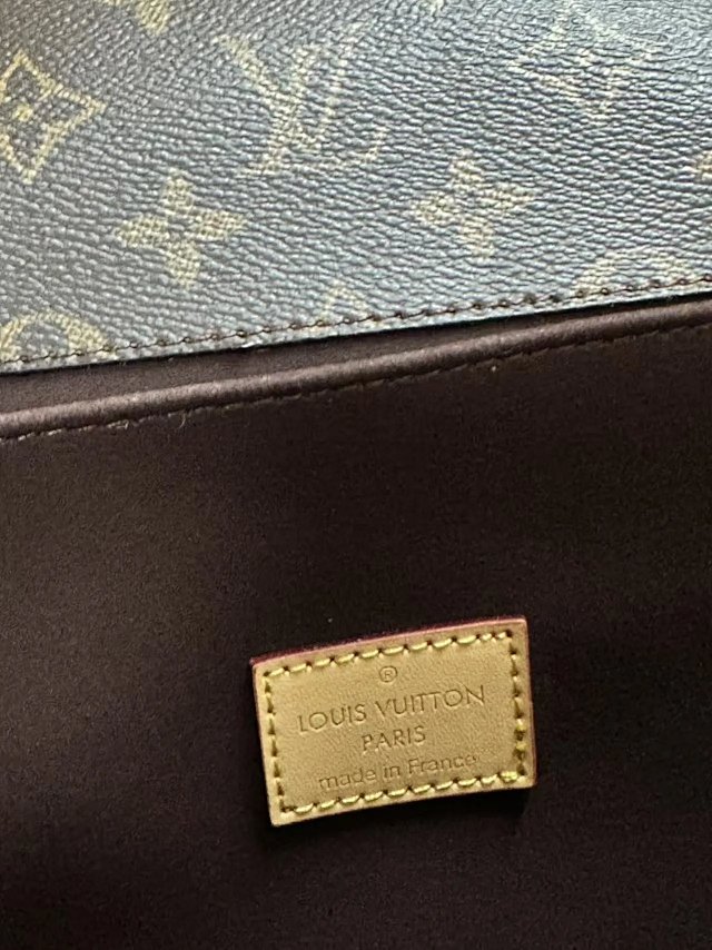 Louis Vuitton Bag: seller detail photo 12