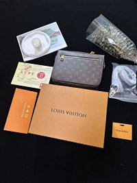 Louis Vuitton Bag — seller photo 3