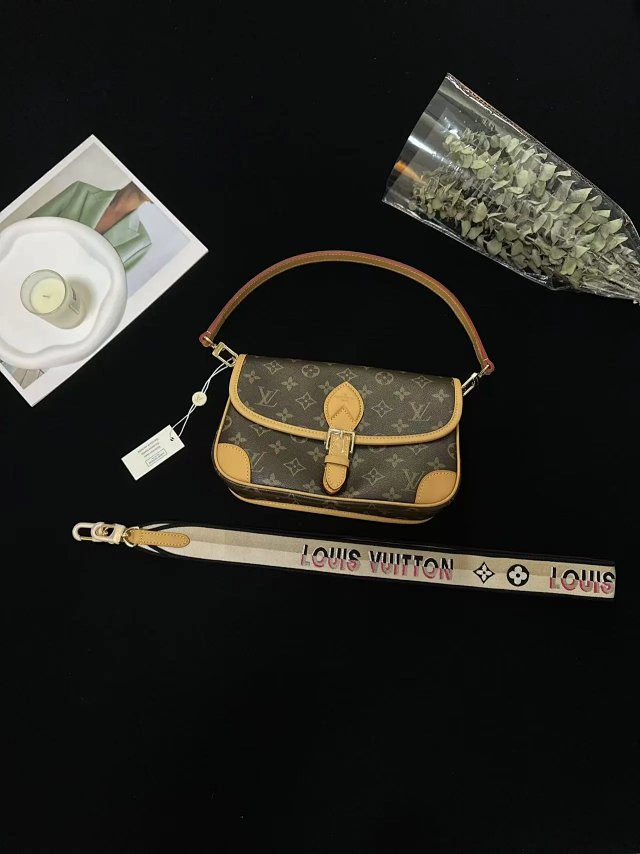 Bag: seller detail photo 1