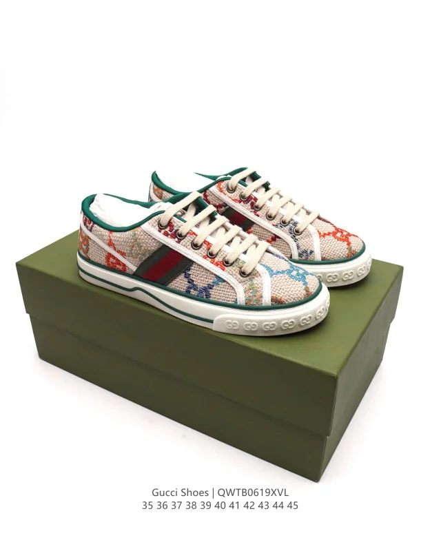Gucci Low-top lace-up sneakers product detail image 30