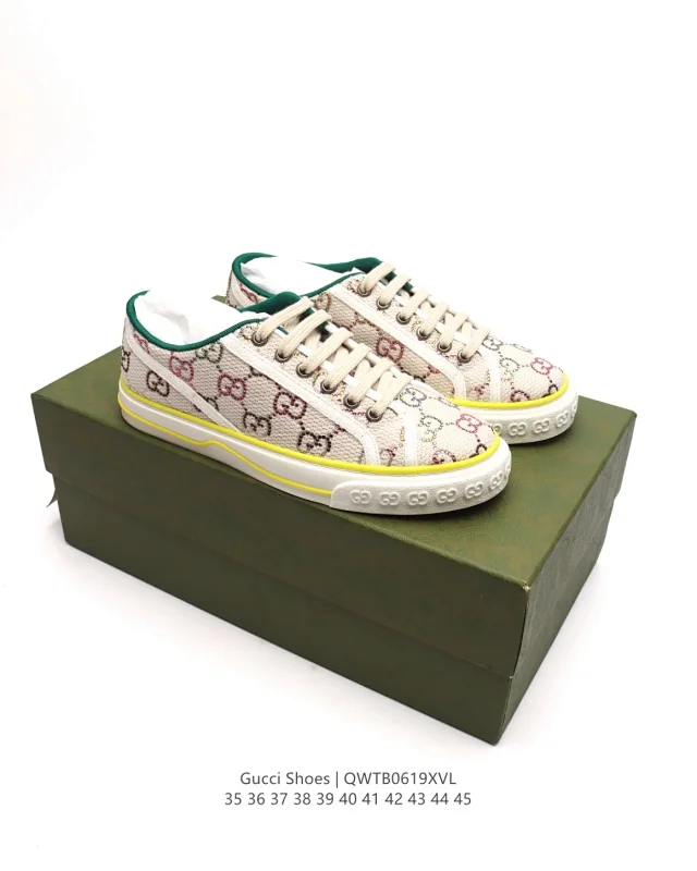 Gucci Low-top lace-up sneakers product detail image 29