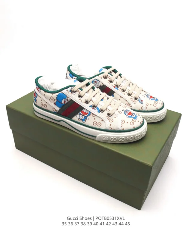 Gucci Low-top lace-up sneakers product detail image 37