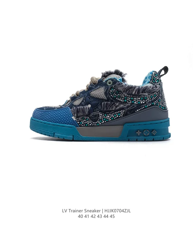 Louis Vuitton LV Trainer Sneaker product detail image 22