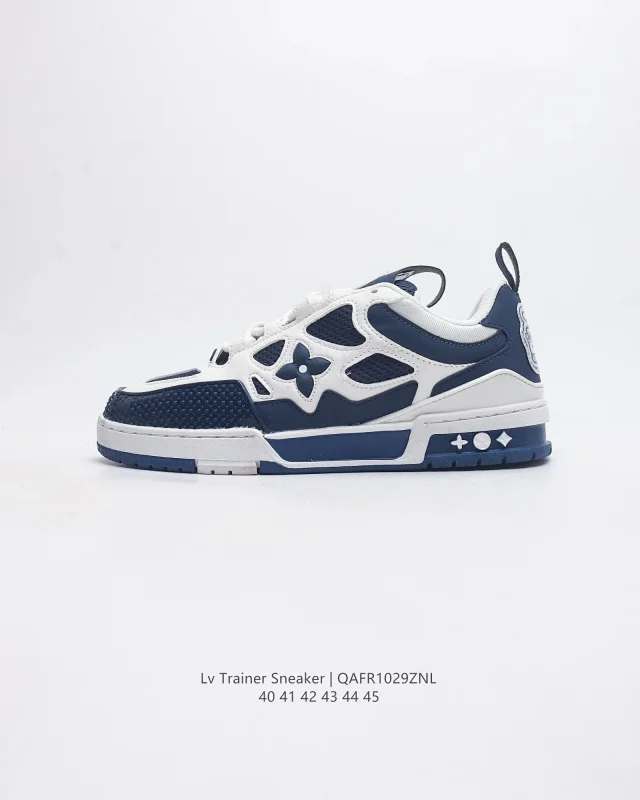 Louis Vuitton LV Trainer Sneaker product detail image 23