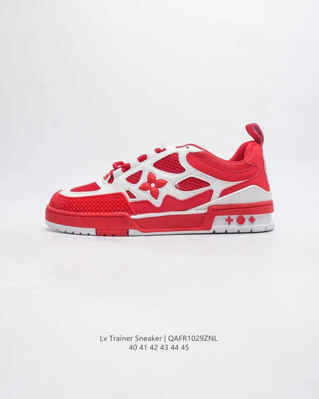 Louis Vuitton LV Trainer Sneaker product detail image 24