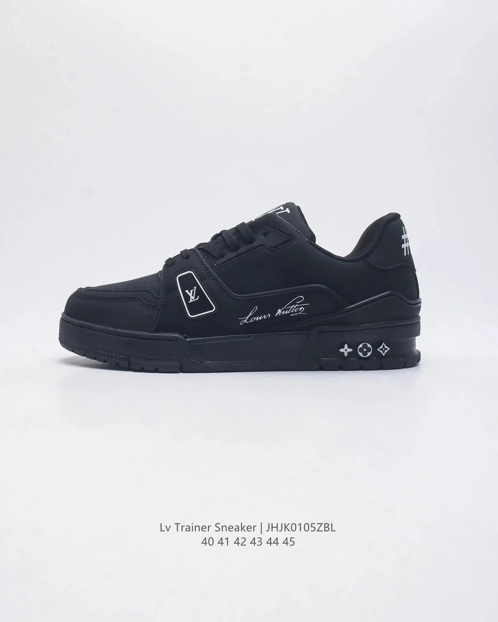 Louis Vuitton Sneakers LV Trainer — 32