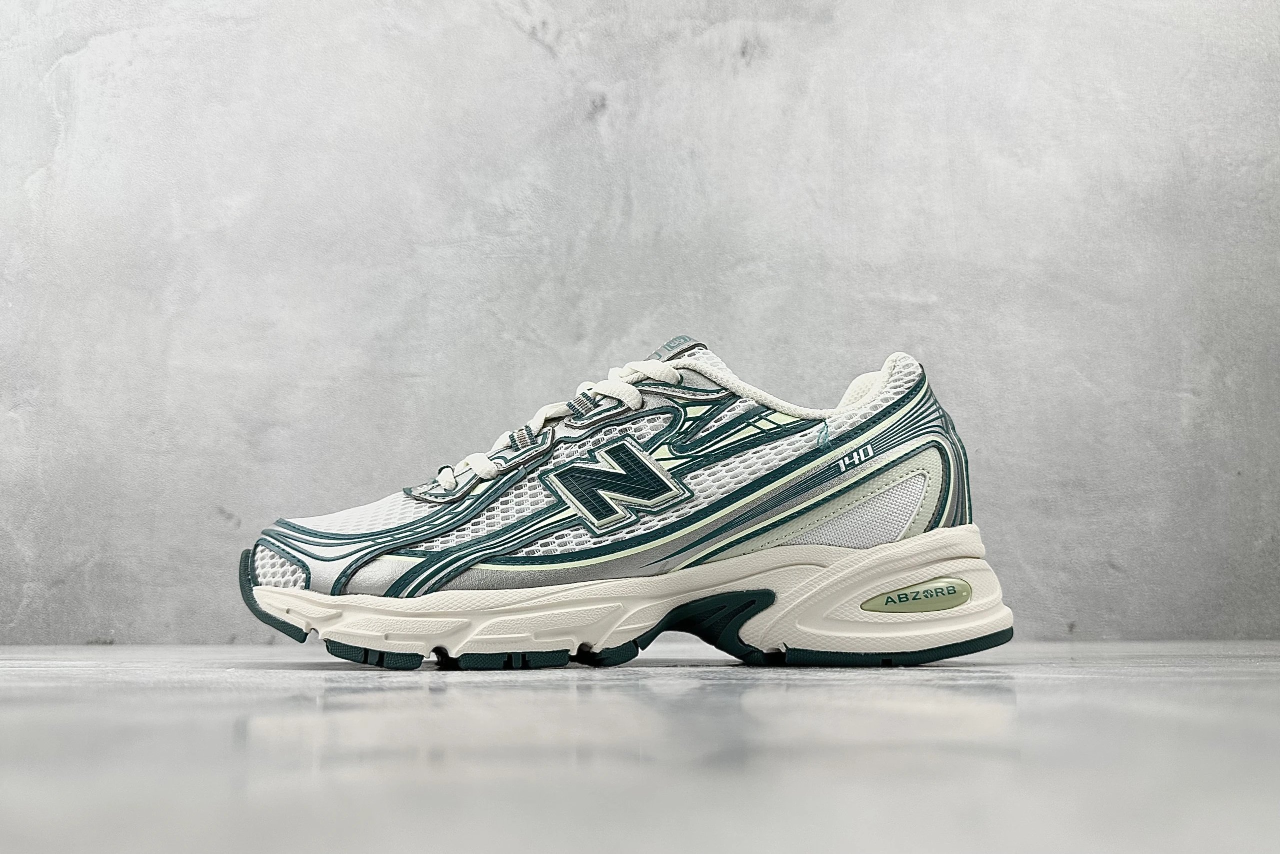 White green U740GR2
