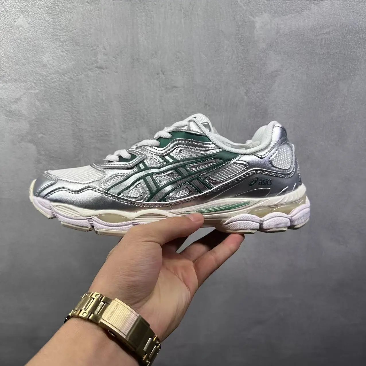 White Silver Green 1201A971-