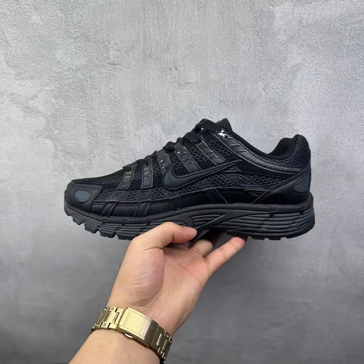 Black FQ8732-101