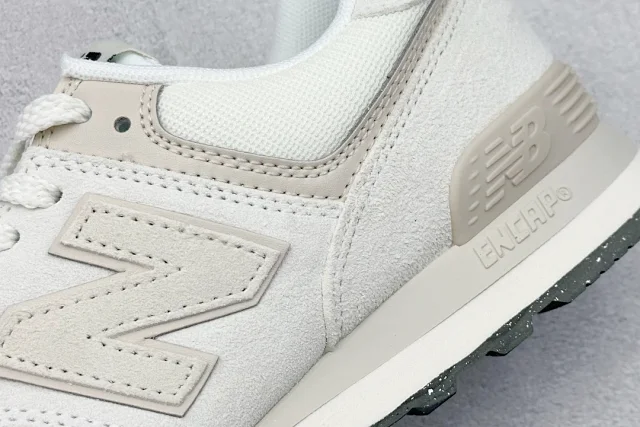 New Balance 574 Series product detail image 27