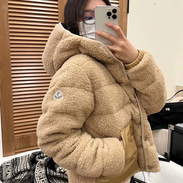 Moncler Fur Jackets: seller detail photo 4