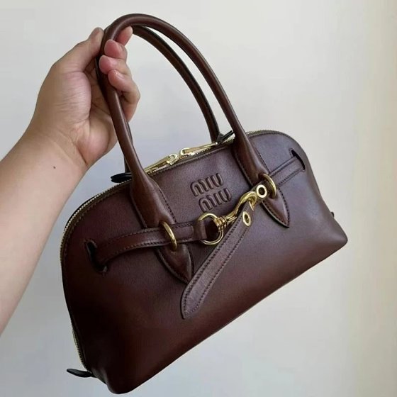 202504011 Bag