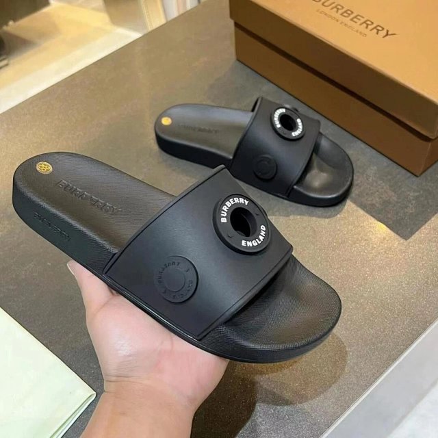 Burberry Slides: seller detail photo 2