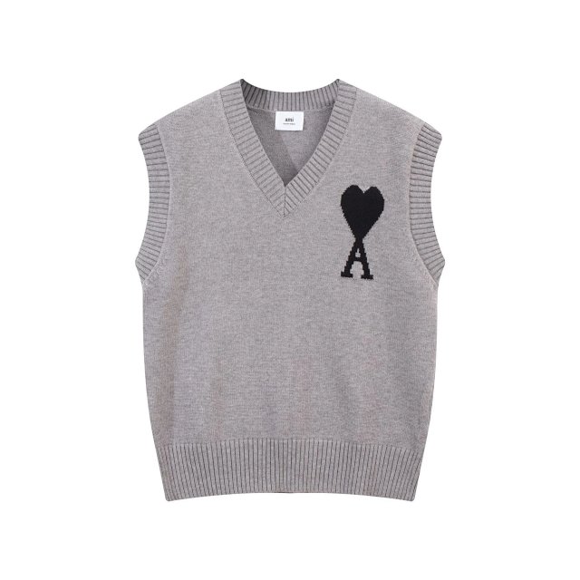Ami No Sleeve Sweater: seller detail photo 2