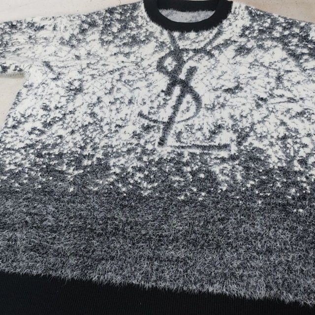 YSL Sweater: seller detail photo 4