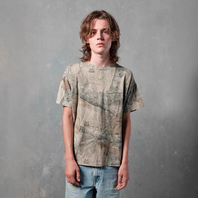 Oversized Forest Pattern Tee: seller detail photo 4