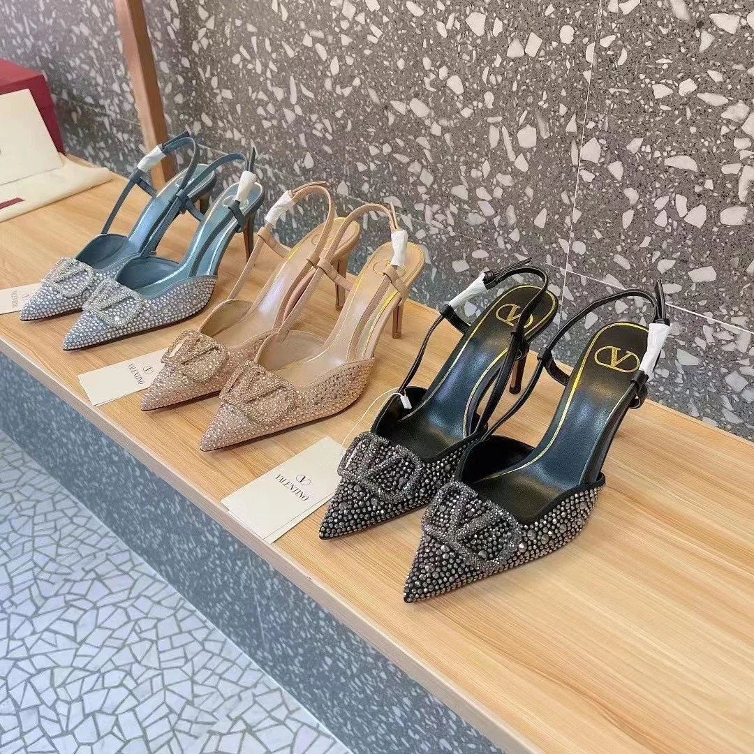 Valentino Tacones Altos