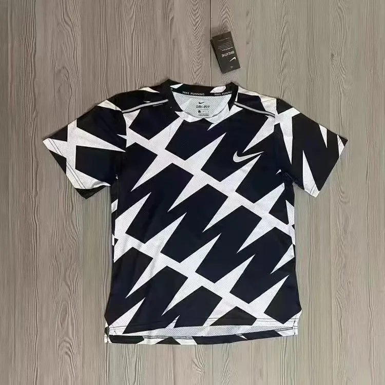 Nike T-Shirts Short-Sleeve Ankle Skeleton Graphic T-Shirt — Falcon black short-sleeve