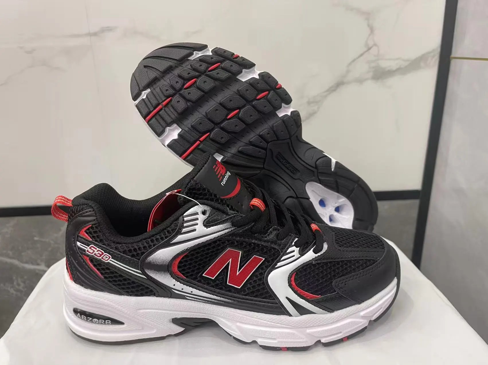 New Balance Sneakers 530 — 6