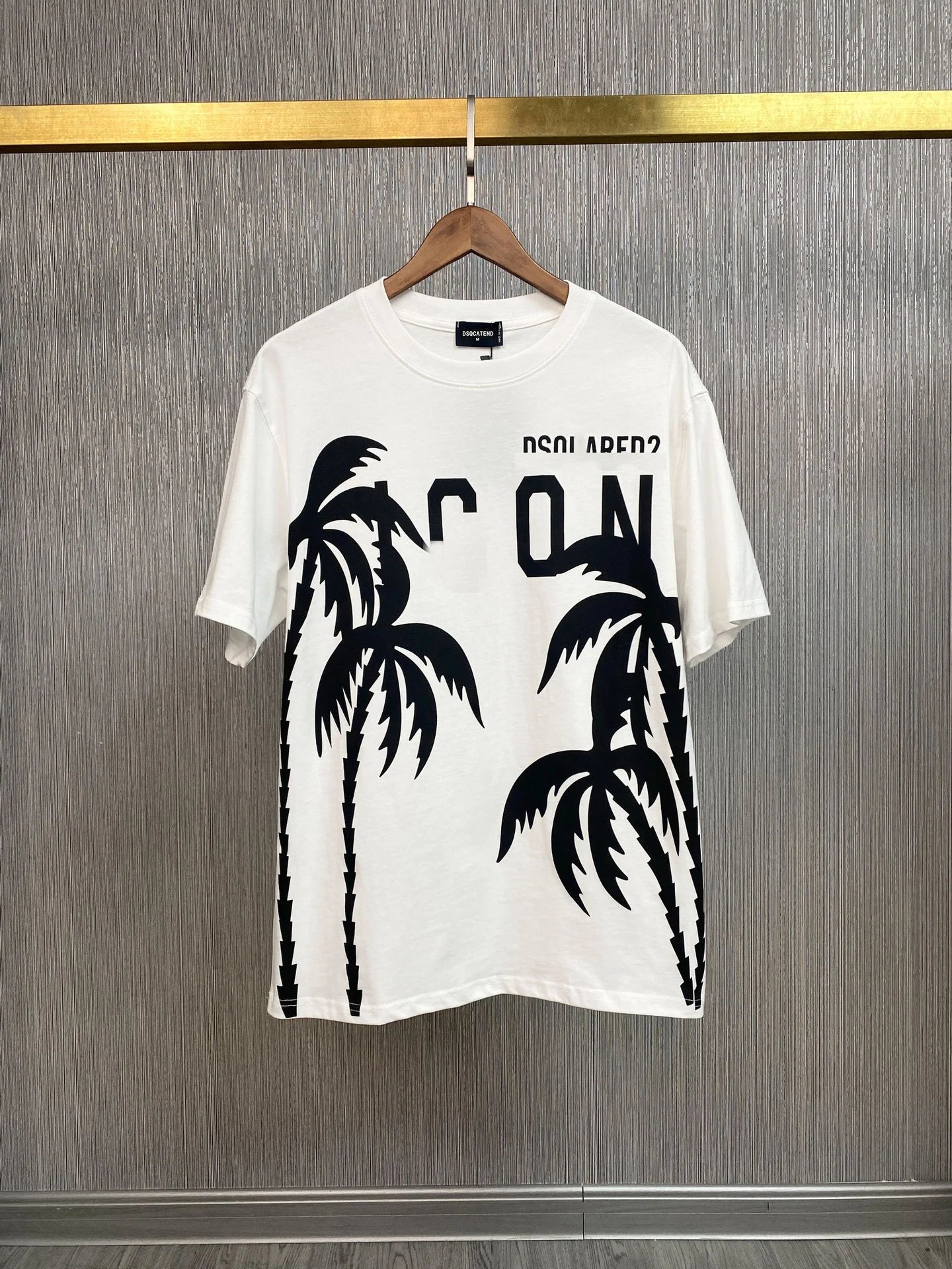 Dsquared2 T-Shirts DT992 graffiti-print crew-neck T-shirt — DSQ 2 white