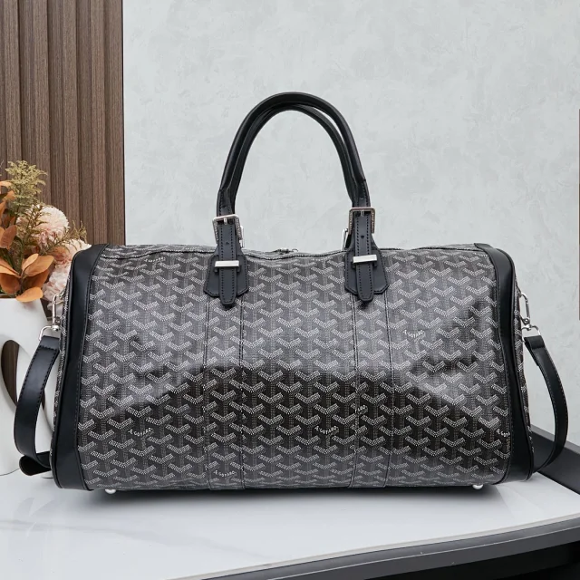 Goyard Backpacks Chevron-pattern flap backpack with top handle product detail image 11