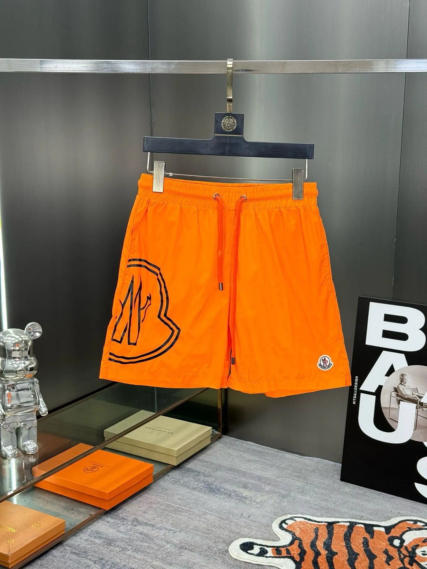 Moncler Shorts Drawstring logo-print — Orange-red