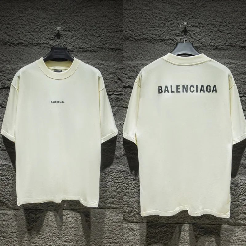 Balenciaga T-Shirts Logo Graphic Oversized Short-Sleeve T-Shirt — 5033 apricot color