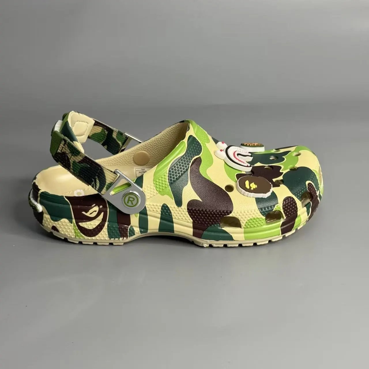 BAPE Slippers Camouflage Slide Sandals with Graphic Charms — Plated Bep Army Green-Bag