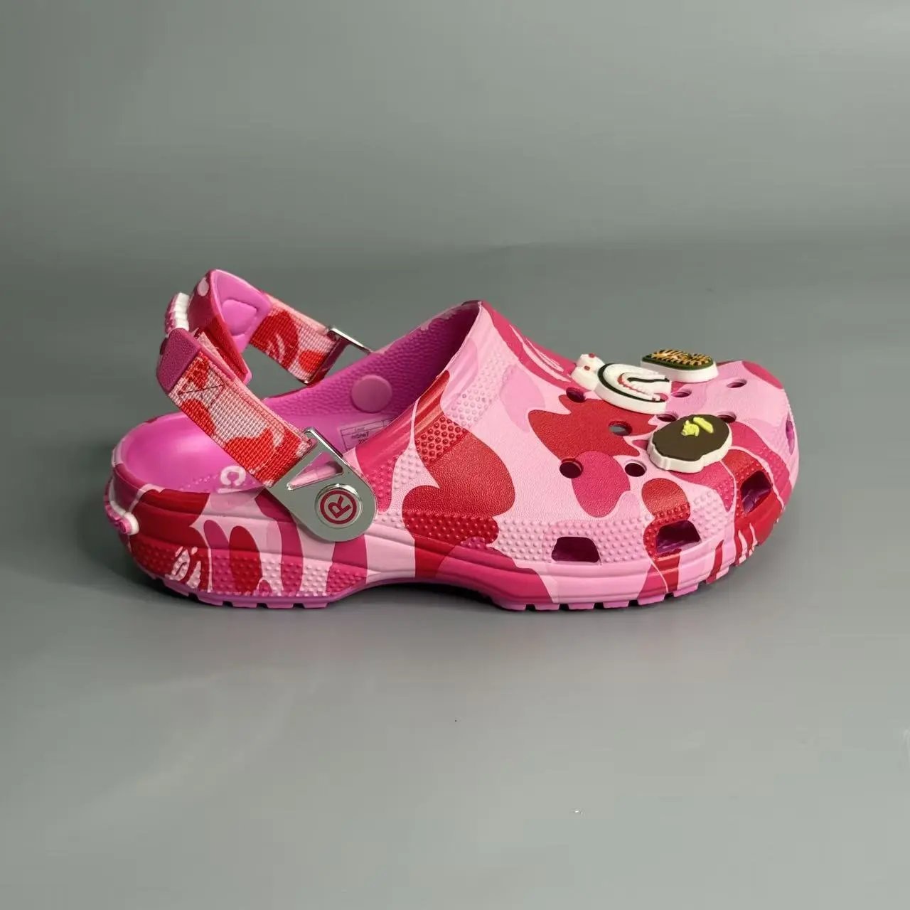 BAPE Slippers Camouflage Slide Sandals with Graphic Charms — Electroplated Bep Rose-Bags