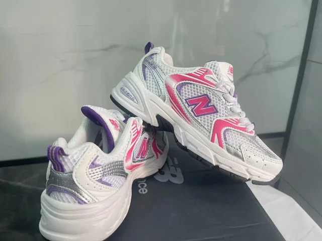 New Balance Sneakers 530 product detail image 10