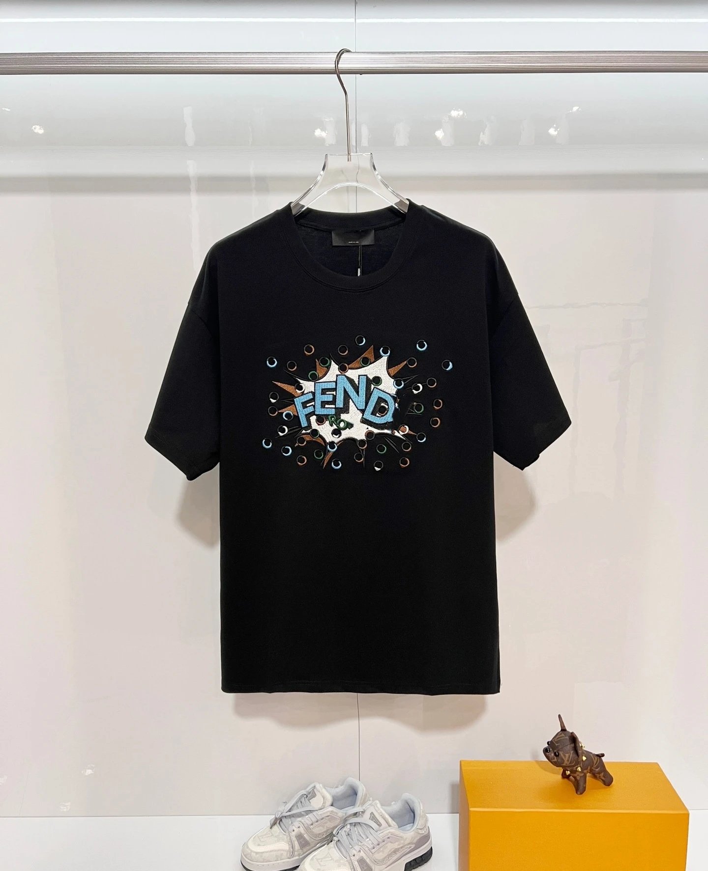 Unbranded T-Shirts Graphic-print crew-neck short-sleeve T-shirt — 40