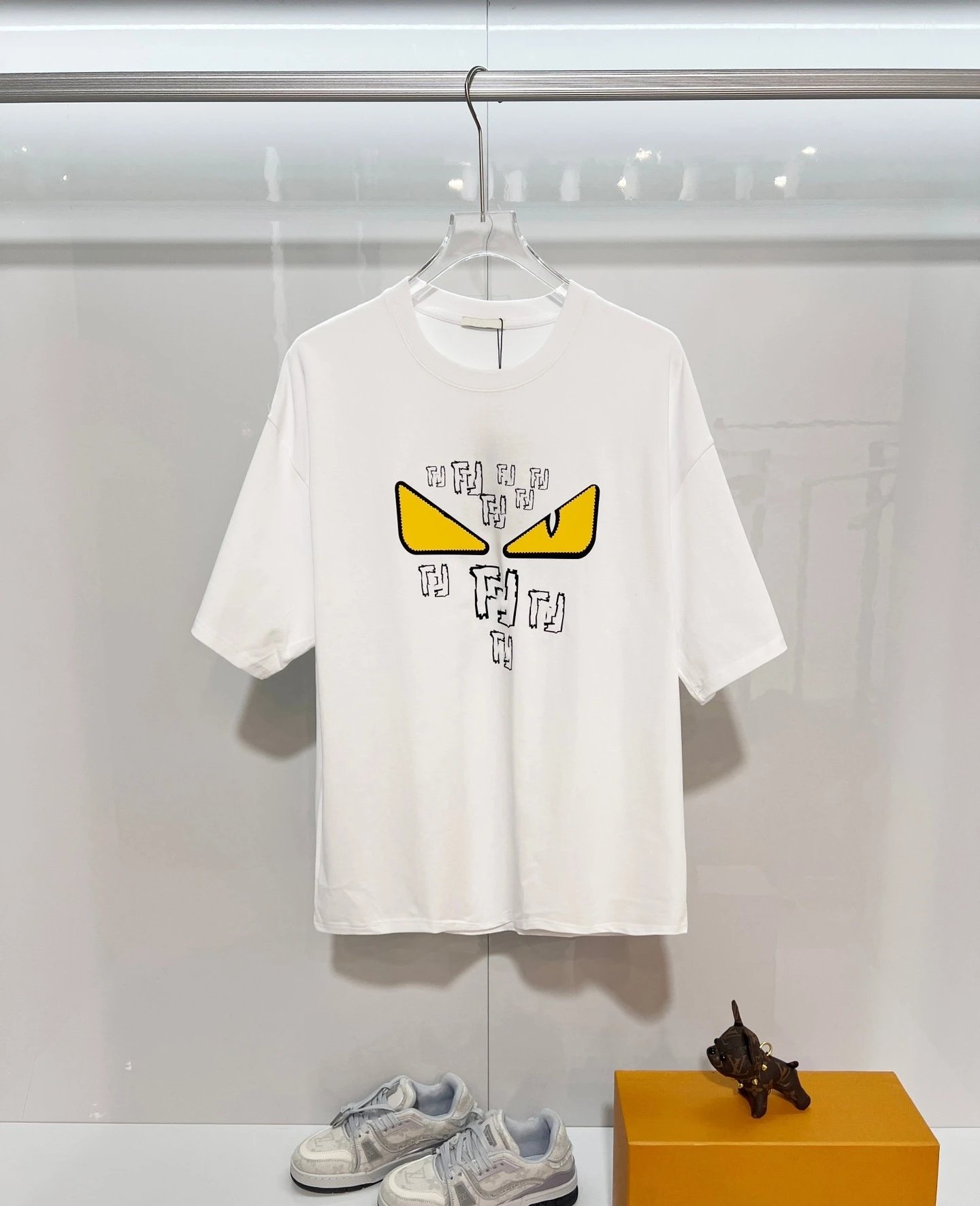 Unbranded T-Shirts Graphic-print crew-neck short-sleeve T-shirt — 25