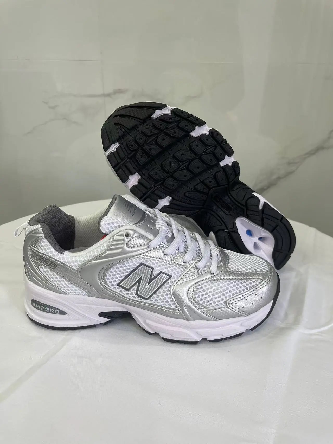 New Balance Sneakers 530 — 7