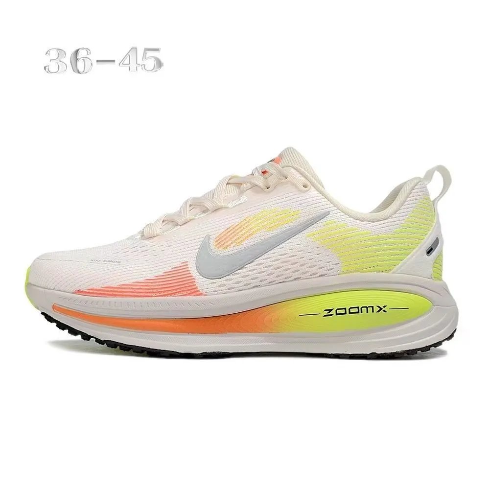 Nike Sneakers Vomero 18 — 18-Powder green