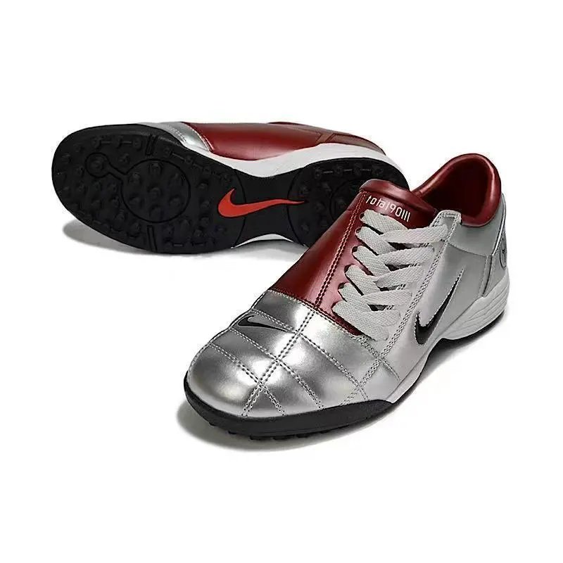 Nike Sneakers Total 90 III turf soccer shoes — 24