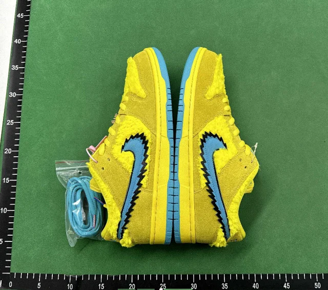 Nike Sneakers SB Dunk Low Grateful Dead Bears product detail image 2