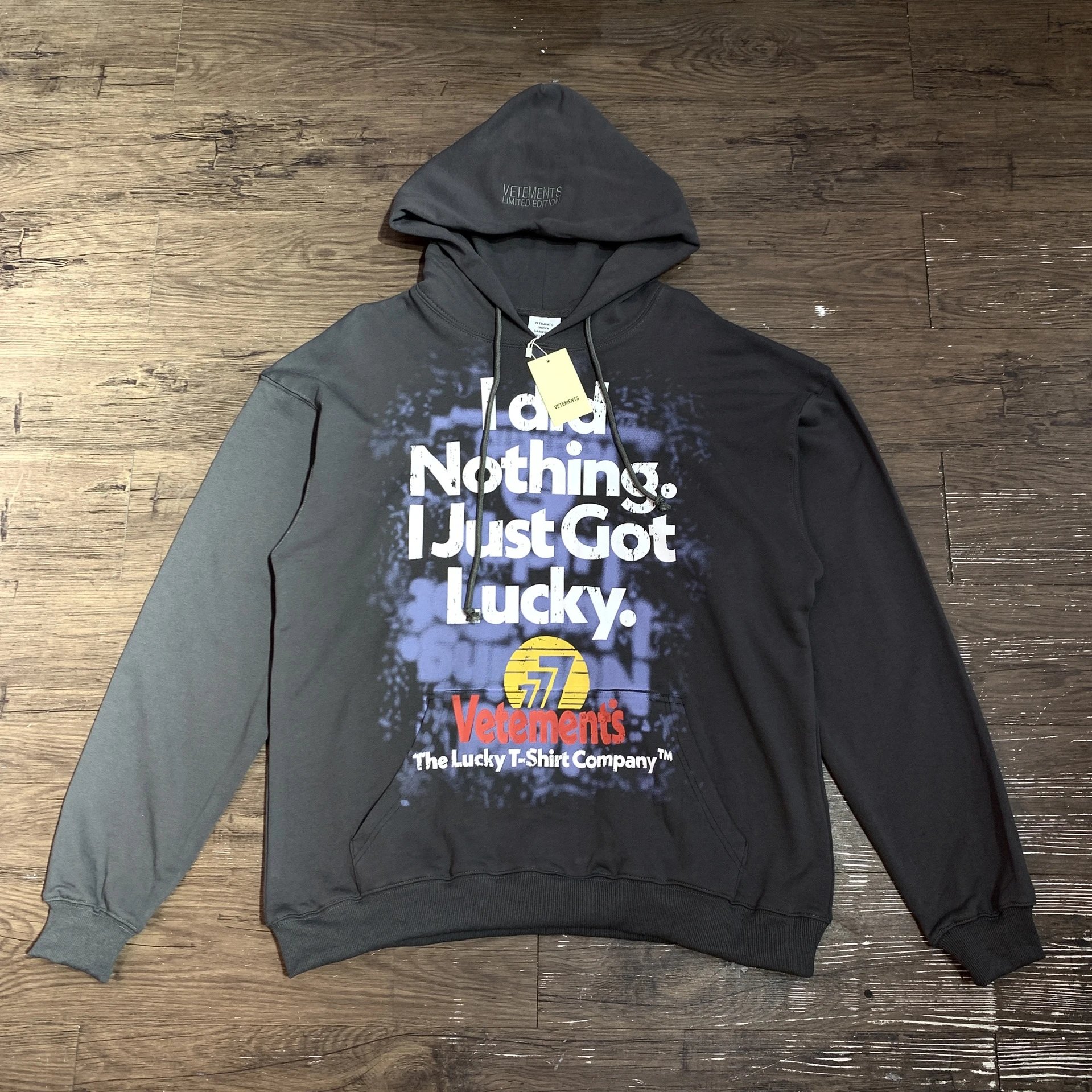 Vetements Hoodies & Sweatshirts Graphic Logo Pullover Hoodie — 605 black