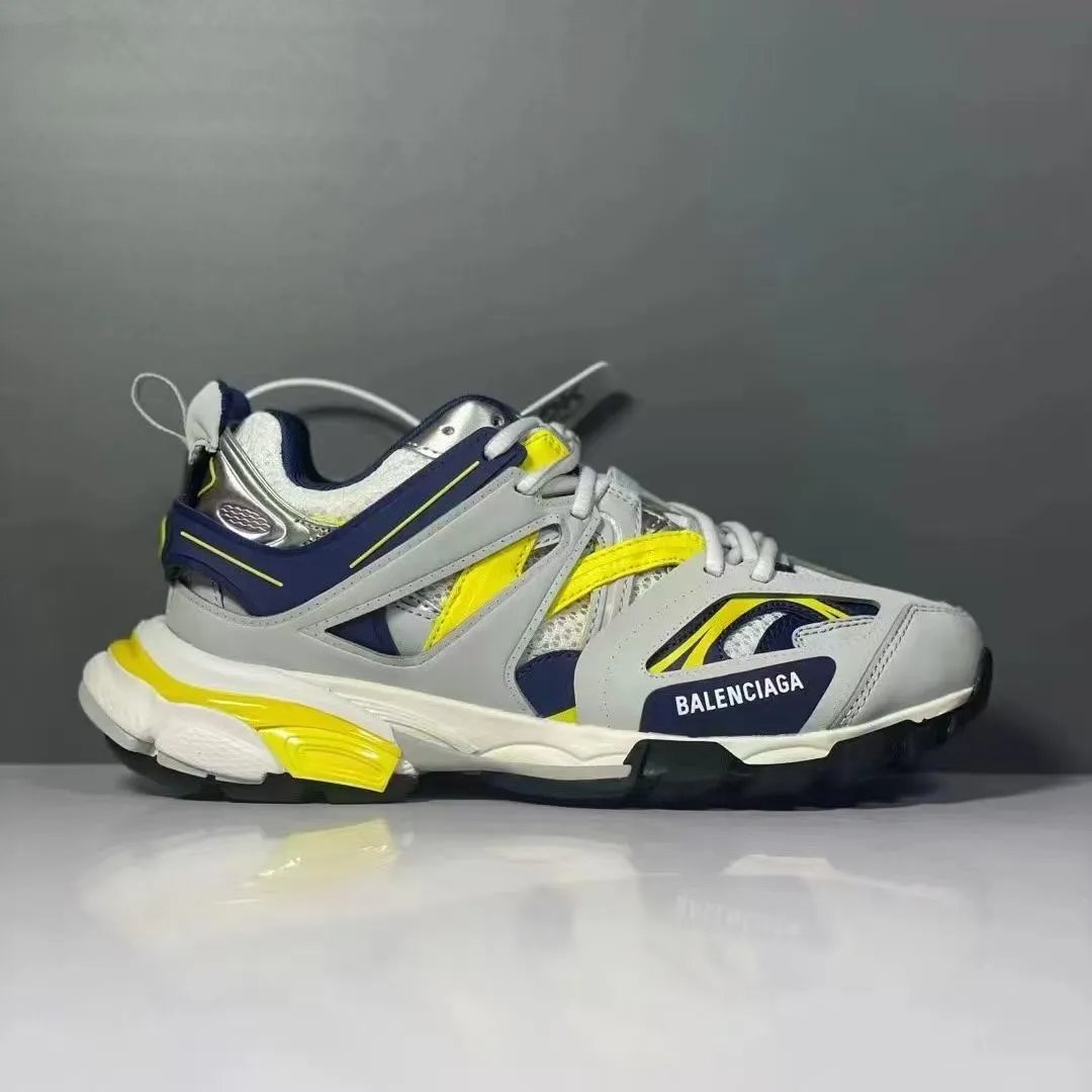 Balenciaga Sneakers Track 3.0 — 17