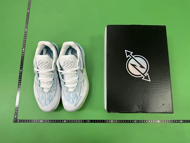 Nike Sneakers GT 2 product detail image 7