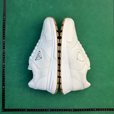 Prada Sneakers Low-top triangle-logo — 21