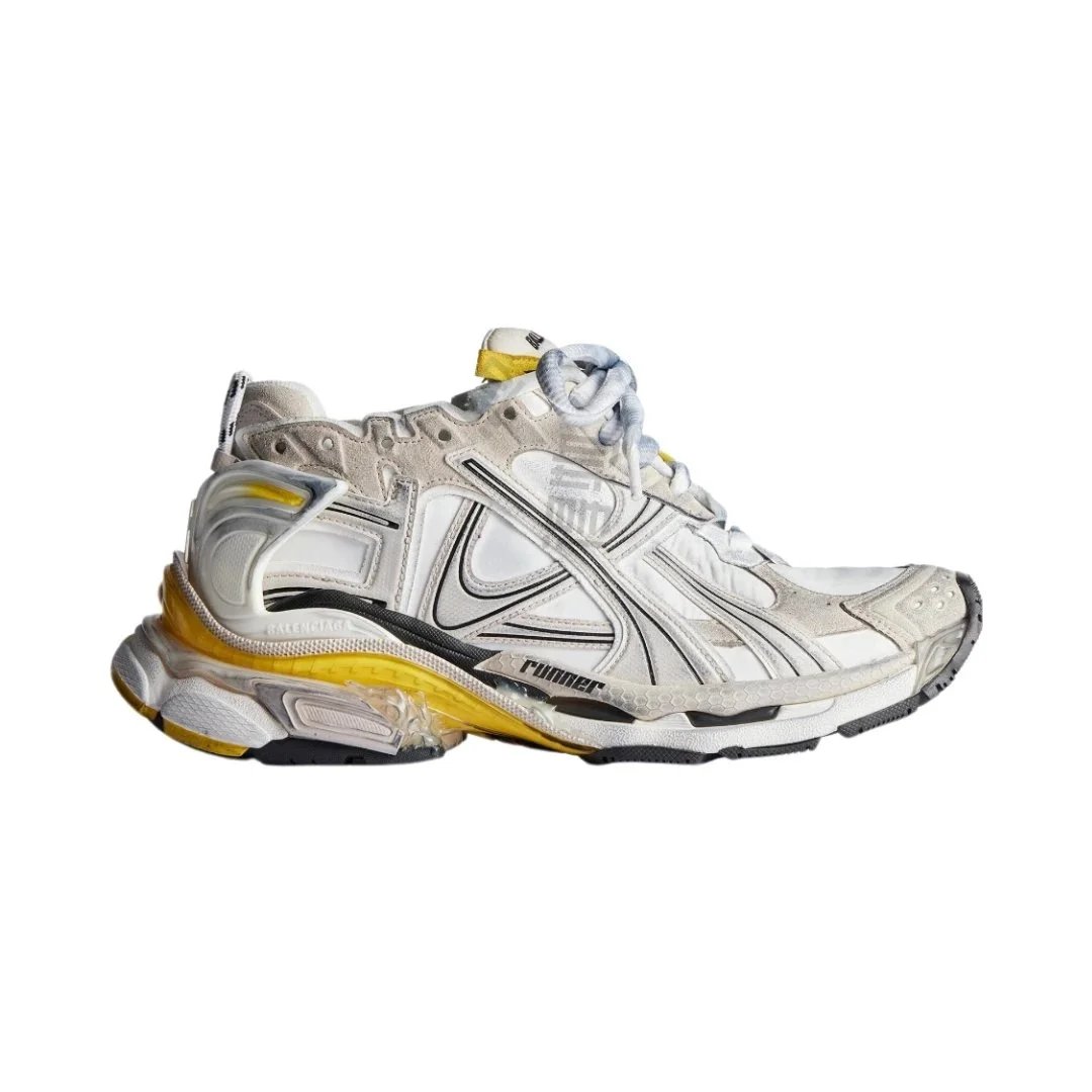 Balenciaga Sneakers Runner 7.5 — White Beige